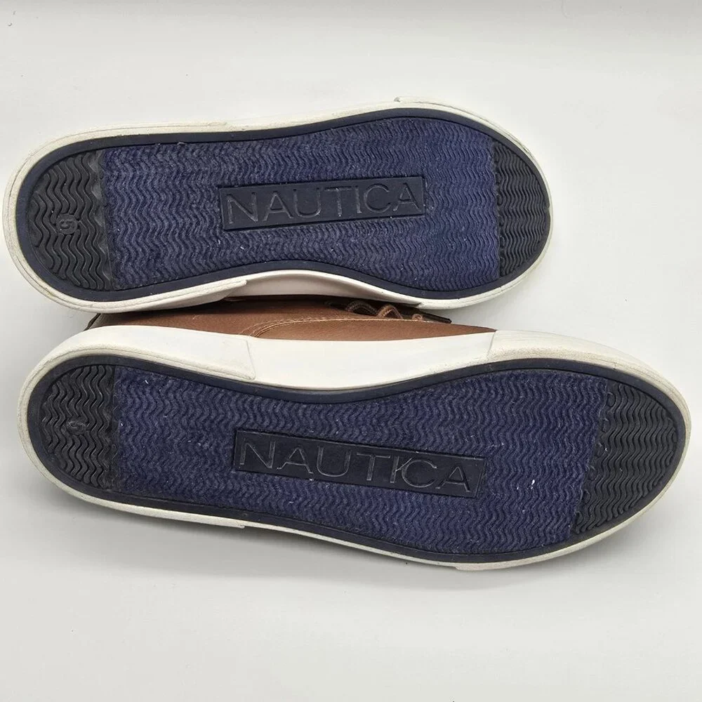 Boys Brown High Top Sneakers Size 5 Nautica
